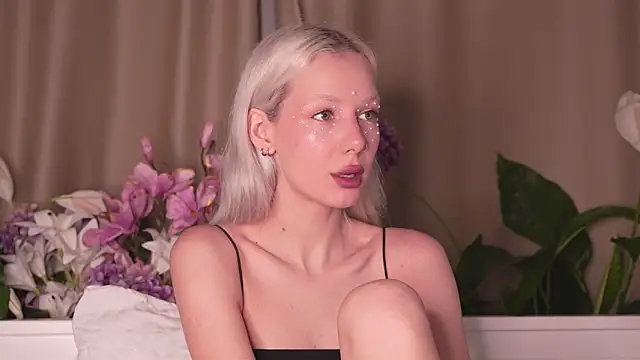 RanyThomson online show from 2, 11, 2025