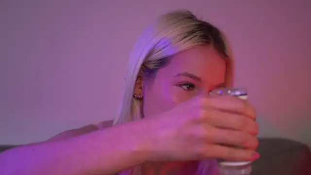 RanyThomson online show from 12, 4, 2026