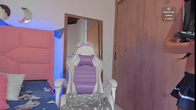 BabyDollvibes online show from 21, 10, 2025