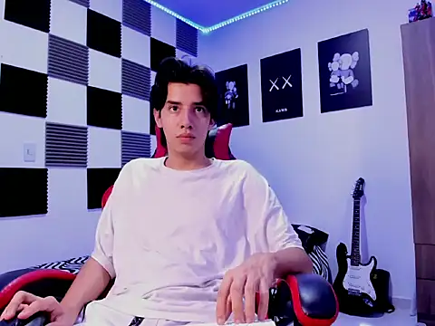 Snapshot of jeycobb chatting on 13, 11, 2025 jeycobb online show from 13, 11, 2025