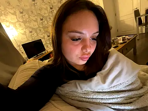 EllaStarrxxx online show from 10, 10, 2025