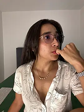 SabrinaEvanss  online show from 9, 5, 2026