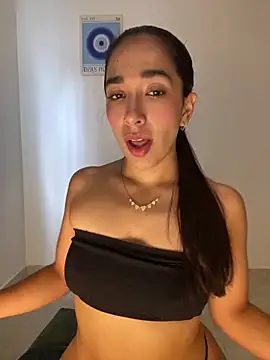 SabrinaEvanss  online show from 5, 5, 2026