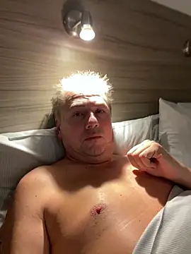 Snapshot of Sklavekay chatting on 29, 10, 2025 Sklavekay online show from 29, 10, 2025