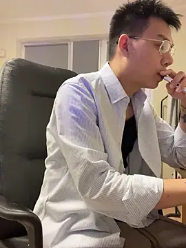 latava online show from 26, 11, 2025