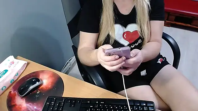 Ledi Catherin online show from 1, 3, 2026