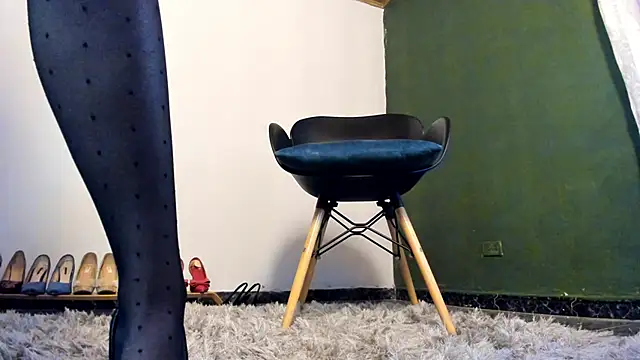 Velourmuse online show from 6, 11, 2025