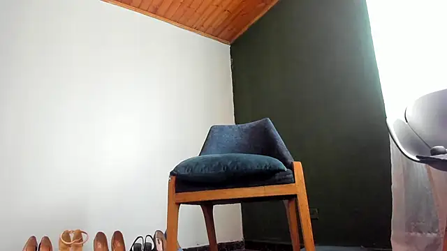 Velourmuse online show from 31, 10, 2025