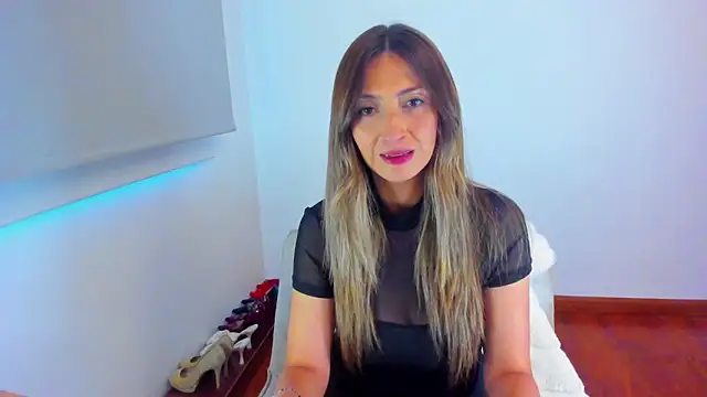 Velourmuse online show from 11, 6, 2026