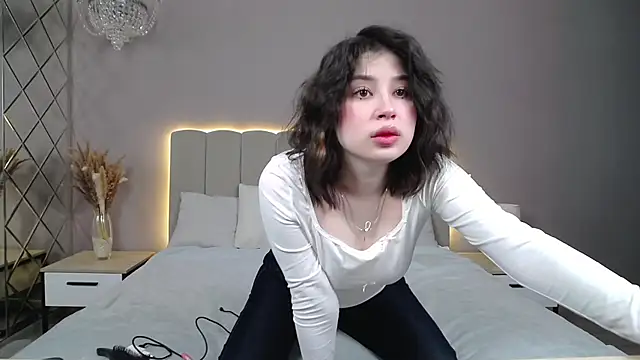 DianaMello online show from 3, 12, 2025