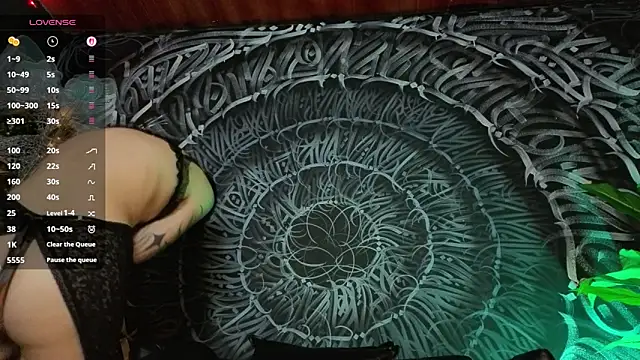 dahlia darkwood online show from 16, 12, 2025