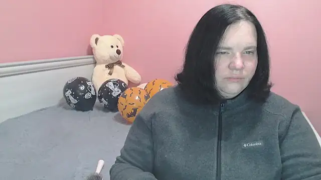  alexandra ray  online show from 24, 10, 2025