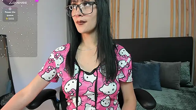 Lisie tigth online show from 15, 10, 2025