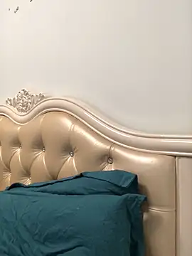 Mile-m online show from 11, 11, 2025