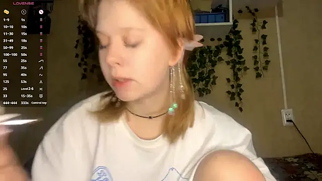 AnitaVanruiten online show from 8, 11, 2025