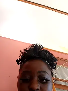 Snapshot of BlackBerry_06 chatting on 16, 10, 2025 BlackBerry 06 online show from 16, 10, 2025