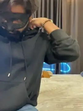 vickyandtania online show from 22, 12, 2025