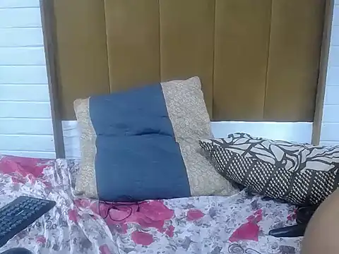 ChubbyMigetxx online show from 13, 10, 2025