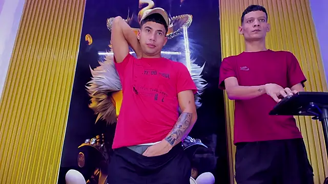 Snapshot of Play_boys_Hot2 chatting on 14, 11, 2025 Play boys Hot2 online show from 14, 11, 2025