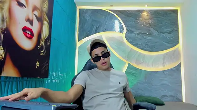 Snapshot of Play_boys_Hot2 chatting on 26, 10, 2025 Play boys Hot2 online show from 26, 10, 2025