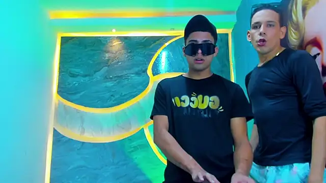 Snapshot of Play_boys_Hot2 chatting on 25, 10, 2025 Play boys Hot2 online show from 25, 10, 2025