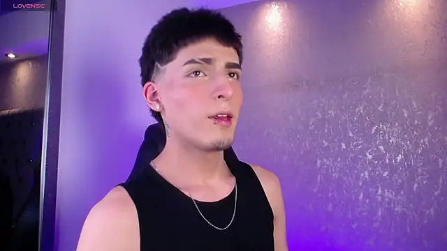 MateoMitchell online show from 9, 4, 2026