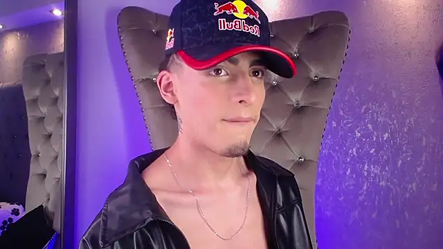 MateoMitchell online show from 25, 3, 2026