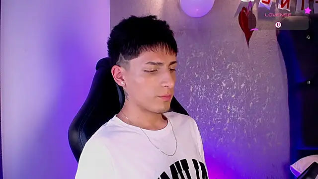 MateoMitchell online show from 12, 2, 2026