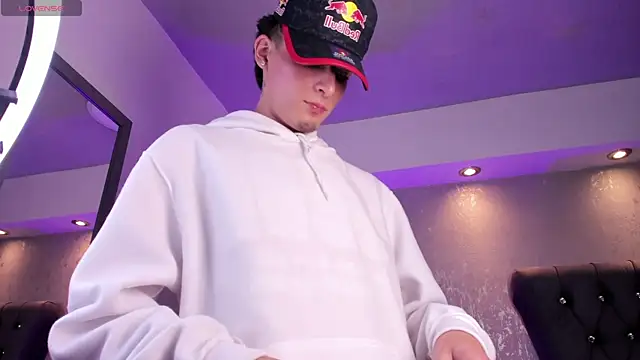 MateoMitchell online show from 2, 4, 2026