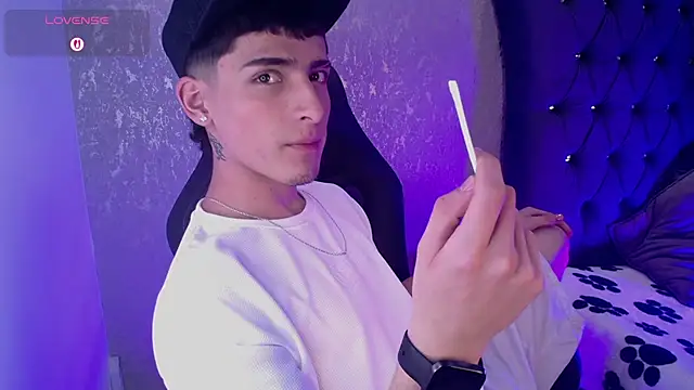 MateoMitchell online show from 13, 11, 2025