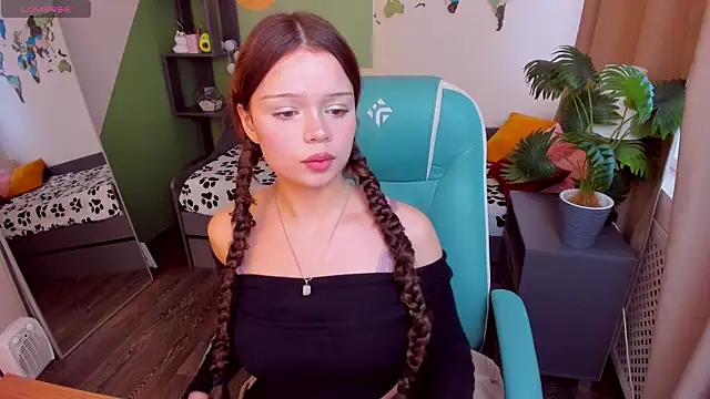 Sarah babyyy online show from 4, 10, 2025