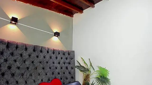 COMPTON 01 online show from 2, 12, 2025