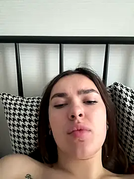 JenniferLouns online show from 17, 11, 2025