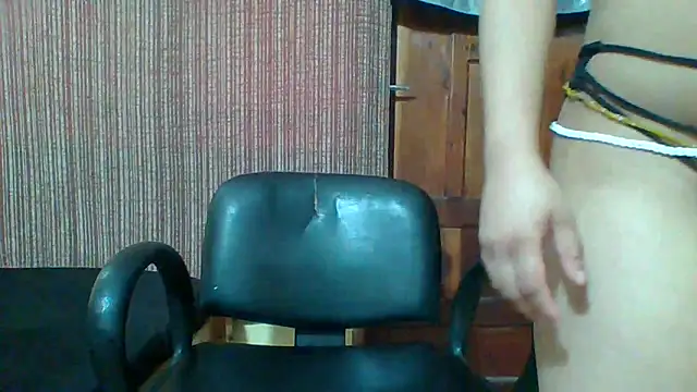 JuicyVixen  online show from 12, 2, 2026