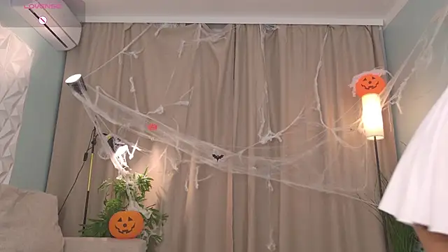 Playful Lia online show from 30, 10, 2025