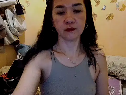 KissHott online show from 13, 11, 2025