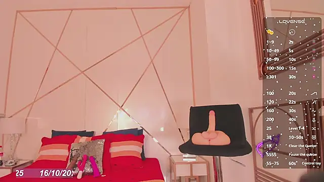 Snapshot of bella_tinkerbell_bahamas chatting on 16, 10, 2025 bella tinkerbell bahamas online show from 16, 10, 2025