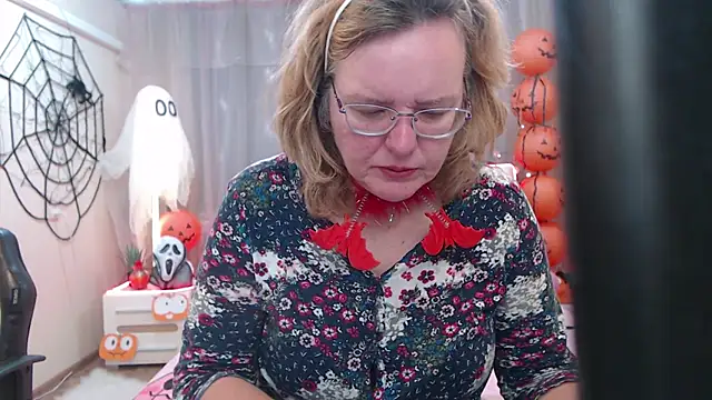 VestaWoody online show from 16, 10, 2025