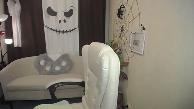 VestaWoody online show from 5, 11, 2025