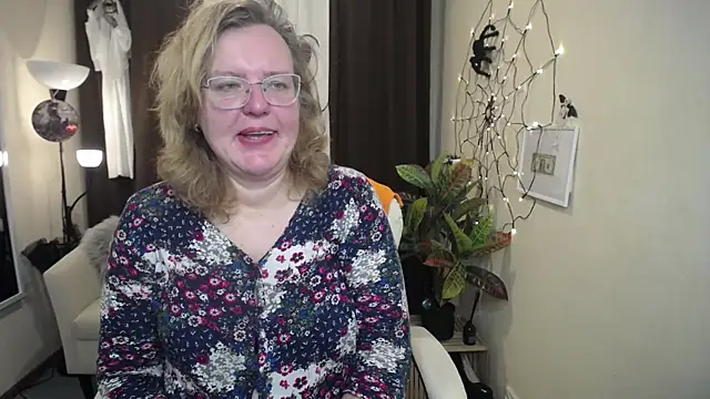 VestaWoody online show from 31, 10, 2025