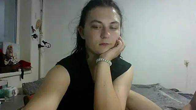 Twolatte1520 online show from 8, 7, 2026
