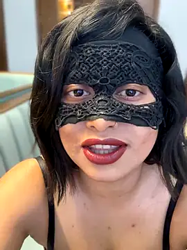 Eleena AND Tyler online show from 3, 11, 2025