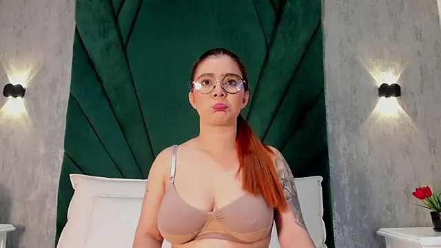 LuliJones online show from 22, 10, 2025