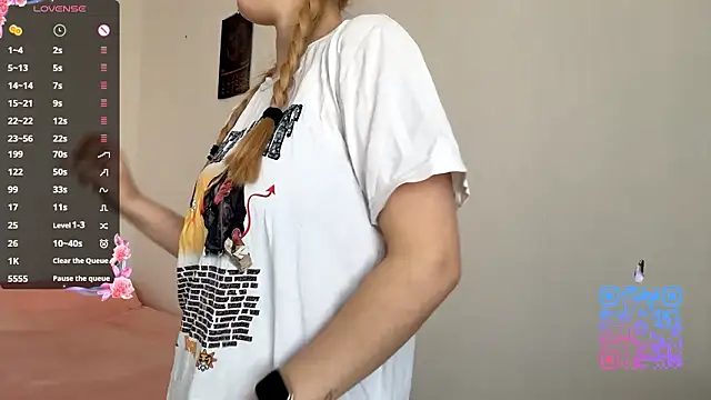 Snapshot of GilySuper chatting on 19, 2, 2026 GilySuper online show from 19, 2, 2026