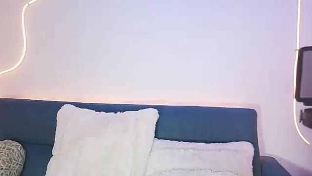 luna valen online show from 18, 4, 2026