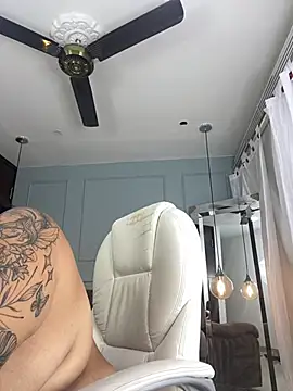 Snapshot of Rose_monroee chatting on 3, 7, 2026 Rose monroee online show from 3, 7, 2026
