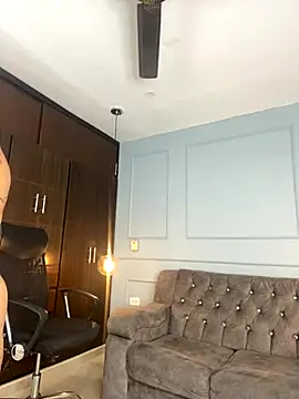 Rose monroee online show from 22, 11, 2025