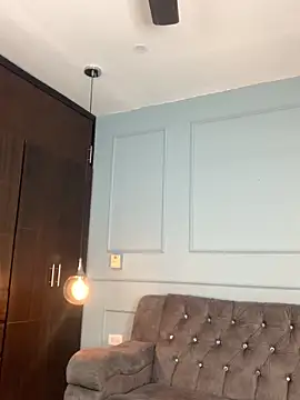 Rose monroee online show from 26, 11, 2025