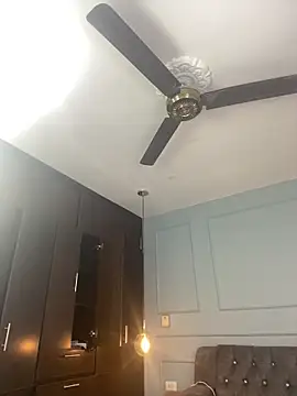 Rose monroee online show from 14, 1, 2026