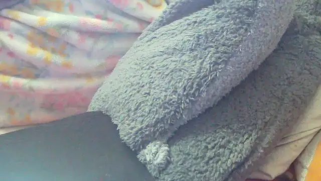 Playful MILF Demi online show from 3, 12, 2025